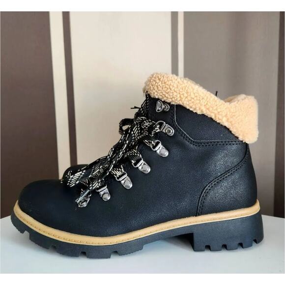 Lug Bottom Boots Sherpa Trim 7 Hikers Black Tan Memory Foam - Picture 2 of 7